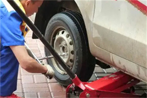 顺庆附近拖车24小时服务热线电话