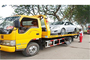 顺庆附近24小时汽车拖车服务热线