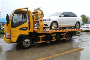 顺庆附近拖车救援24小时服务热线